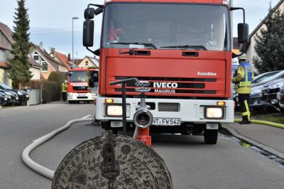 Nuertingen-Reudern: Brandalarm bei einem Autohaendler an der Nuertinger Strasse